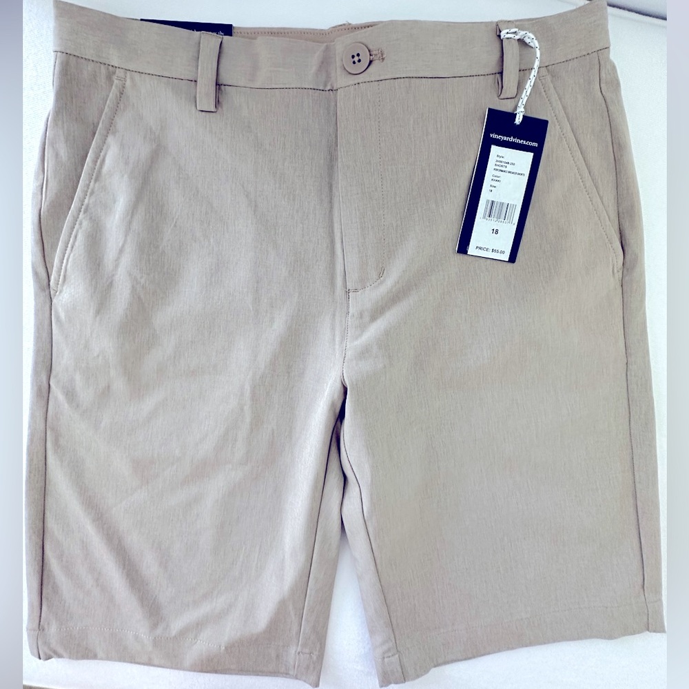 Vineyard Vines Performance Shorts. NWT!
